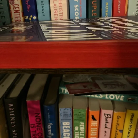 Assistant to the Villain Book red sprayed - Picture 2 of 3